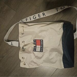 Tommy Hilfiger White and Navy Beach Bag